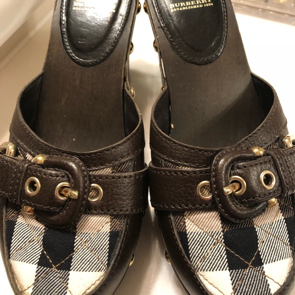 BURBERRY heels!๐๐ - Picture 2 of 8